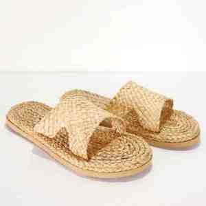 Jacinto de agua ecológico hecho a mano de Vietnam para zapatillas, precio barato, diseño abierto elegante, sostenible, cómodo, reciclable - Product Image 1