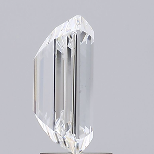 Diamant de laboratoire taille émeraude Rising Diamond 4,03 carats, couleur E, clarté VS1, percé au laser, certifié IGI pour la fabrication de bijoux - Product Image 4