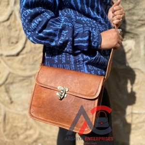 Bolso de mano de cuero de cabra auténtico hecho a mano para mujer - Product Image 1