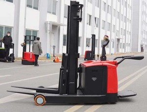 Chariot élévateur à palettes puissant à batterie, équipement de levage électrique pour charges lourdes pour la logistique et le stockage en usine - Product Image 1