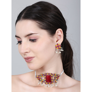 Gargantilla Vintage con Flores Rojas y Amarillas, Adornada con Perlas de Imitación y Diamantes - Product Image 5