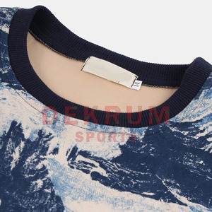 Sudaderas personalizadas con diseño de cremallera OEM Streetwear Low MOQ Colección de invierno teñida lisa con logotipo personalizado - Product Image 3