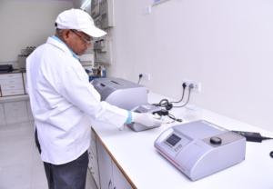 R-3-Cloro-1,2-Propanodiol al Mejor Precio con Alta Pureza para Síntesis Quiral y Uso en Investigación de Laboratorio de un Proveedor Indio - Product Image 2