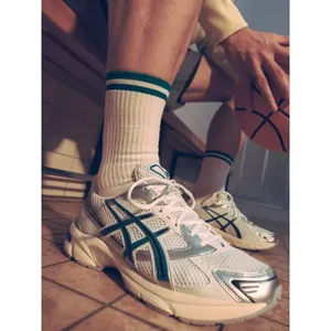 Calcetines Deportivos Personalizados para Tenis para un Rendimiento Mejorado - Product Image 4