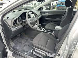 Hyundai Elantra 2020 d'occasion en bon état, conduite à gauche - Product Image 2