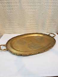 Plateau de service rond en laiton de qualité supérieure avec plateau de petit-déjeuner décoratif en laiton couleur or Fournisseur en gros de plateaux de service en laiton - Product Image 2