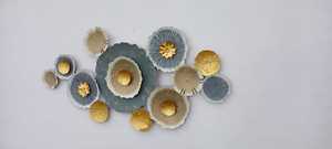 Nouvelle décoration murale en métal à motifs de fleurs finition grise et crème décoration murale vente en ligne pour salon chambre bureau mariage - Product Image 4