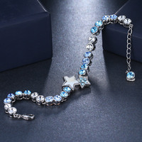 Vente en gros bracelet à breloques classique en or blanc avec zircon cubique cristal pour femmes fête de mariage avec strass bleu étoile de tennis