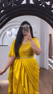 ผ้าฝ้ายคุณภาพระดับพรีเมียมและโพลีเอสเตอร์ Lehnga สําหรับงานแต่งงานและงานปาร์ตี้ผู้หญิง Lehnga Choli เพื่อการส่งออกจากอินเดีย - Product Image 3