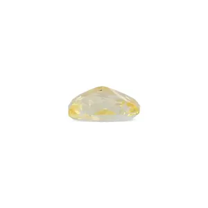 Saphir Jaune Naturel de 4,03 Carats (Pukhraj) - Pierre Précieuse Facettée Taille Émeraude - Product Image 2