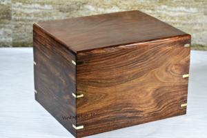 Vente chaude grand palissandre écologique personnalisable en bois crémation cercueils et urnes pour animaux de compagnie pour chats-Vente en gros - Product Image 6