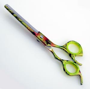 KOUNAIN, tijeras de corte de pelo de peluquero profesionales personalizadas de 5,5 pulgadas, maquinilla de afeitar afilada y Roma, tijeras de belleza hechas a mano, colores personalizados - Product Image 3