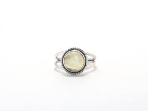แหวนอัญมณีสีเขียวมะนาวควอตซ์ธรรมชาติสำหรับผู้หญิงแหวน925เงินสเตอร์ลิงประดับอัญมณีทำมือ - Product Image 2
