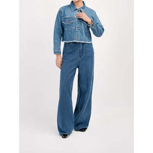 Veste en jean courte MALIN avec boutons décoratifs, top court tendance - Product Image 1