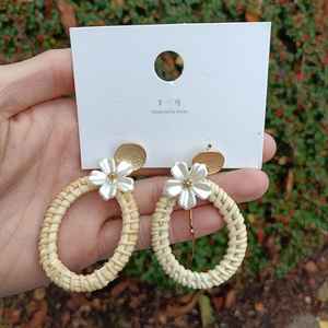 ต่างหูหวายเก๋ไก๋สไตล์โบฮีเมียนเครื่องประดับสานมือธรรมชาติดีไซน์แบบห้อยทันสมัยน้ำหนักเบาพร้อมรูปทรงตะขอสำหรับงานแต่งงาน - Product Image 2