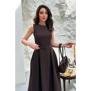 Vestido Marrón con Cuello Halter y Corte Evase - Marrón - Product Image 3