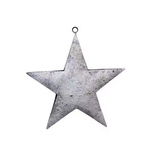 Ornements de Noël suspendus en métal durables et faits à la main, taille et logo personnalisables, tendance du moment pour la décoration intérieure - Product Image 1