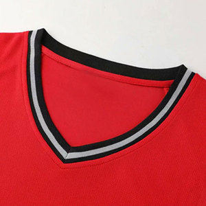 Ropa Deportiva, Uniforme de Baloncesto Personalizable con Estampado, Transpirable y Cómodo, 100% Poliéster, con Logotipo de Marca - Product Image 3