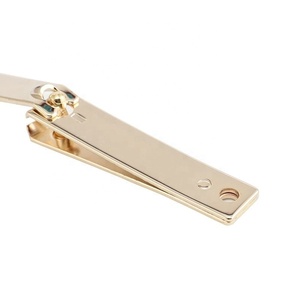 ชุดกรรไกรตัดเล็บสแตนเลสไล่ระดับสี4ชิ้นเครื่องตัดเล็บแบบคมสำหรับเล็บเท้าผู้หญิงที่ตัดเล็บนิ้วมือเด็ก - Product Image 5