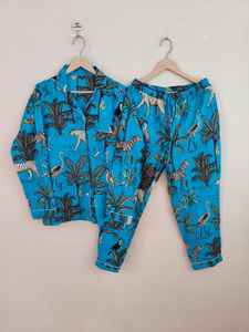 Conjunto de Pijama de Lujo para Mujer, 100% Algodón, Estampado de Animales de la Selva, Cuello en V, Mangas Largas, Largo Completo, Ropa de Dormir de Verano, Combo de Regalo, Estilo Rajasthan - Product Image 6