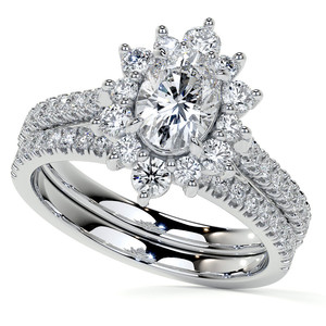 Anillo de compromiso SHREYA DIAM con halo de flor de moissanita ovalada, plata 925 con baño de rodio, engaste de garras, clásico para mujer, tercera parte - Product Image 5