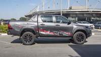 NOUVEAU Toyota Hilux 2.8 D-Cab Adventures d'occasion, caméra 360°, modèle 2022, bien entretenu, prêt à rouler
