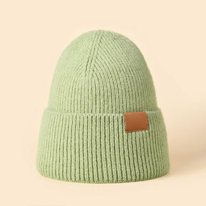 Vente en gros de bonnets tricotés personnalisés Chapeaux unisexes chauds d'hiver OEM ODM Fashion Streetwear Fournisseur de bonnets de laine à revers - Product Image 3