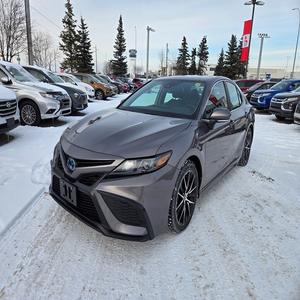 TOYOTA CAMRY HÍBRIDO 2024 USADO, VOLANTE A LA IZQUIERDA/DERECHA, HÍBRIDO SE - Product Image 1