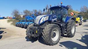 Encuentra un tractor agrícola multifuncional similar al New Holland WORKMASTER 25S, tractor compacto de alto rendimiento. - Product Image 4