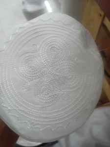 Nouveau design – Chapeau de prière musulman pour homme (Kufi/Kopiah) – 100 % coton premium, tricoté à la main, ajustable, confortable pour toutes les saisons, formel et embossé - Product Image 3