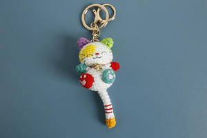 Pendentif chat fleur souriant super mignon fait main au crochet, porte-clés chat tissé à la main, ornement chat crocheté à la main - Product Image 6