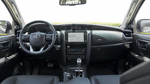 Seminuevo Clean 2022 TOYO_TA FORTUNER LEGENDER - Product Image 5