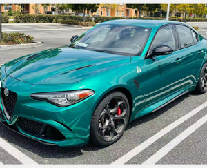 TOP VÉHICULES D'OCCASION LHD/RHD 2023 ALFA ROMEO GIULIA QUADRIFOGLIO - Product Image 2