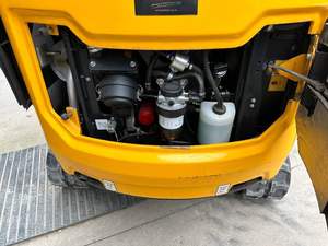 Mini-excavatrice JCB 19C-1 d'occasion de haute qualité, modèle 2023 |   Excavatrice compacte de 3,5 tonnes avec moteur, boîte de vitesses et pompe KOOP - Couple élevé - Product Image 5