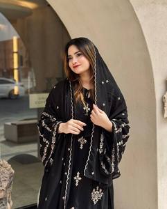 NUEVO FANCY GEORGETTE BORDADO SECUENCIA TRABAJO TOP INFERIOR CON DUPATTA NEGRO POR ANTRA LIFESTYLE - Product Image 2