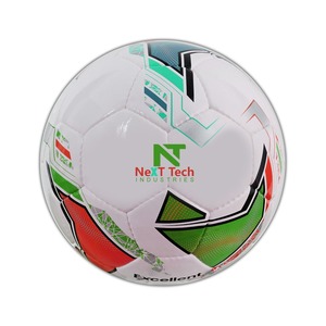Balón de entrenamiento de fútbol de Next Tech Industries, material de PU para fines de entrenamiento con diseño personalizado y logotipo personalizado - Product Image 6