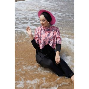 Traje de baño con estampado de flor de granada y pantalones elegantes - Product Image 6