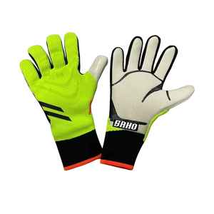 Gants OEM GAA avec surface collante à zones de maille et tendeur de poignet réglable pour les sports d'équipe quantité minimale de commande Pakistan - Product Image 5