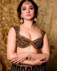 Style sud Mehndi et Haldi spécial réception ethnique vintage spécial concepteur Lehenga Choli pour les femmes - Product Image 5