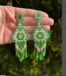 Pendientes de Alta Calidad Estilo Boho, con Flecos y Cuentas Miyuki, Pendientes Verdes de Verano, Pendientes Colgantes - Product Image 1