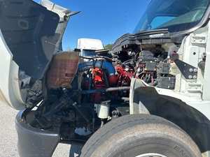 Camion à plateau MV607 2020 – Puissant moteur de 240 CV, transmission automatique à 7 vitesses, robuste et performant - Product Image 5