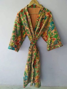 Túnica Kantha de seda de algodón de doble capa para mujer de estilo dulce con bolsillos y cinturón hecho a mano hermoso Kimono de retazos verde - Product Image 2