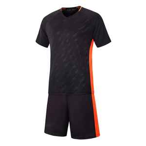 Dernier uniforme de football Vêtements de sport 100% Polyester Uniforme de football Pakistan Meilleure qualité Uniformes de football pour hommes Toutes tailles Conception personnalisée - Product Image 2