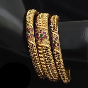 Acabado mate dorado de moda simple con aspecto tradicional, tres juegos de brazaletes que se pueden abrir, brazaletes elegantes para mujer para ropa de boda - Product Image 1