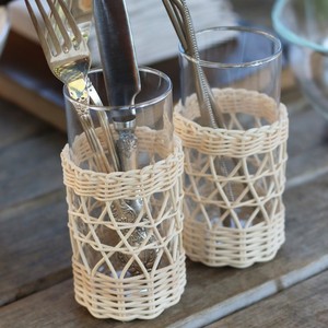 Ensemble de carafe en osier avec porte-gobelet en verre pour la décoration de table, accessoires de décoration de table de couleur naturelle - Product Image 4