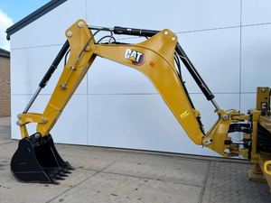 Retroexcavadora con Ruedas CAT Modelo 424 4WD 2025, Disponible Ahora - Product Image 4