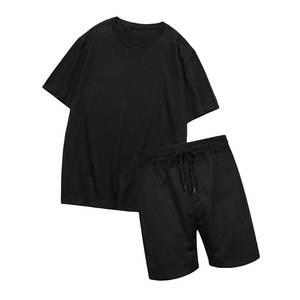 Conjunto de 2 piezas de verano con estampado personalizado para hombre, chándal de felpa transpirable informal con estilo, camisetas de manga corta, pantalones cortos, opciones de talla grande - Product Image 1