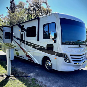 ผู้จัดจำหน่ายรถบ้านมือสอง ปี 2024 รุ่น Fleet wood RV Flair Class A เครื่องยนต์แก๊ส 32N - Product Image 1