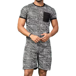 Camiseta y pantalones cortos deportivos de verano para hombre, conjunto de 2 Uds., Material de poliéster/algodón, estampado de transferencia por sublimación, conjunto doble para hombre - Product Image 1