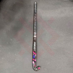 ไม้ฮอกกี้สนามแบบคอมโพสิต รุ่นมาตรฐาน คุณภาพพรีเมียม ผลิตจากคาร์บอน สำหรับทุกเพศ - Product Image 1